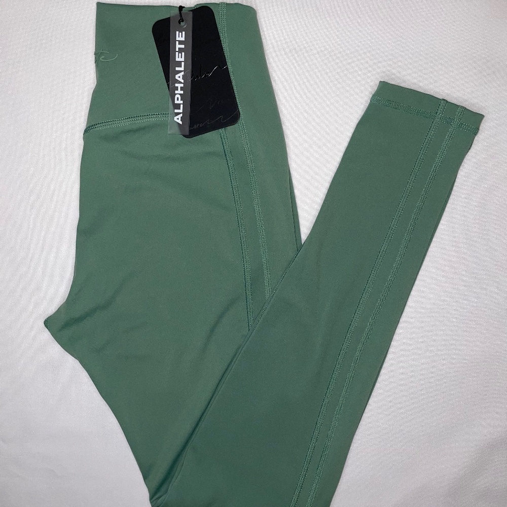 Alphalete Leggings
